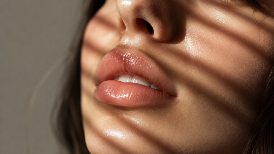 Luscious Lips Peeling Treatment in Dubai